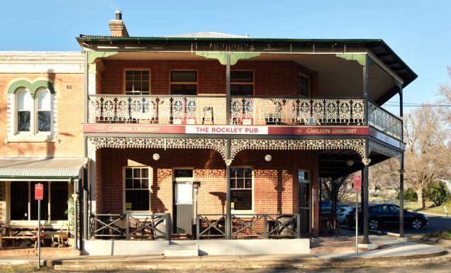 Exterior of Rockley Pub