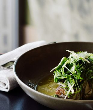 <p><i>Indulge by the sea</i> at 9 of the best <strong>Hervey Bay</strong> restaurants</p>
