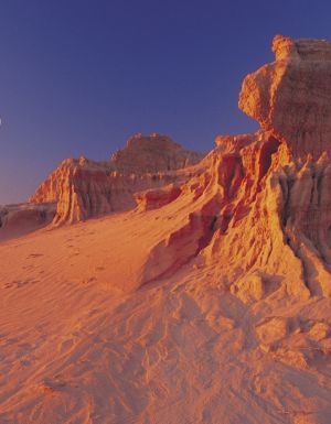 Moon rising over the Walls of China in World Heritage Mungo National Park