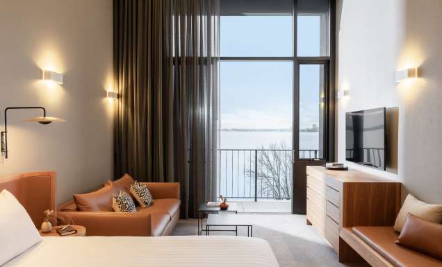 the premier king room with river view at Wonil Hotel Perth