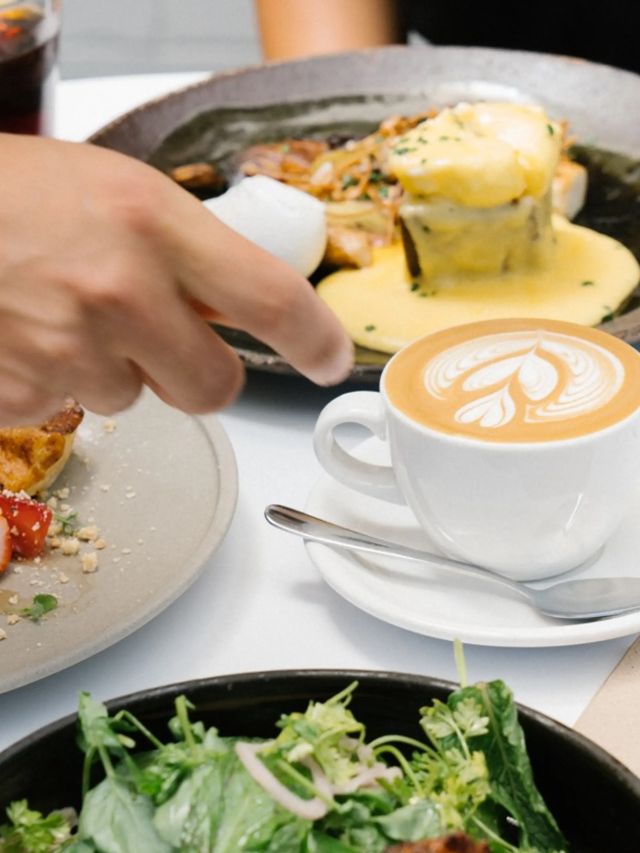 a brunch spread at ONA Coffee, Brunswick