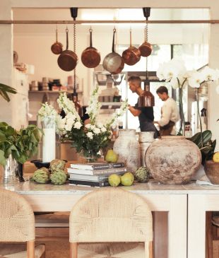 <p>14 of the <i>best restaurants</i> on the <strong>Sunshine Coast</strong> for a long feast</p>
