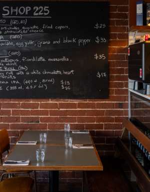 A neighbourhood pizzeria in Melbourne has been named Australia’s best