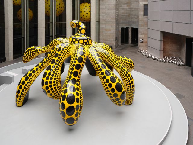 the dancing pumpkin by Yayoi Kusama