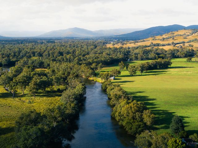 aerial of Noreuil Park albury wodonga