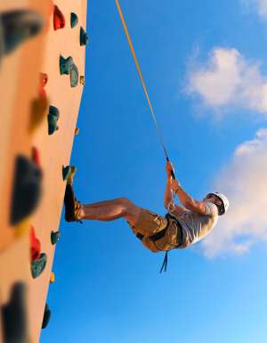 anthem of the seas rock climbing wall