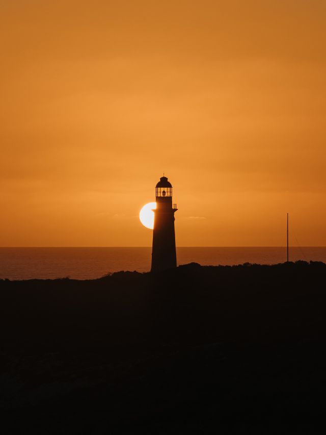 Tasmanian Walking Company Kangaroo Island Signature Walk Day 1 Cape Du Couedic Light House Sunset