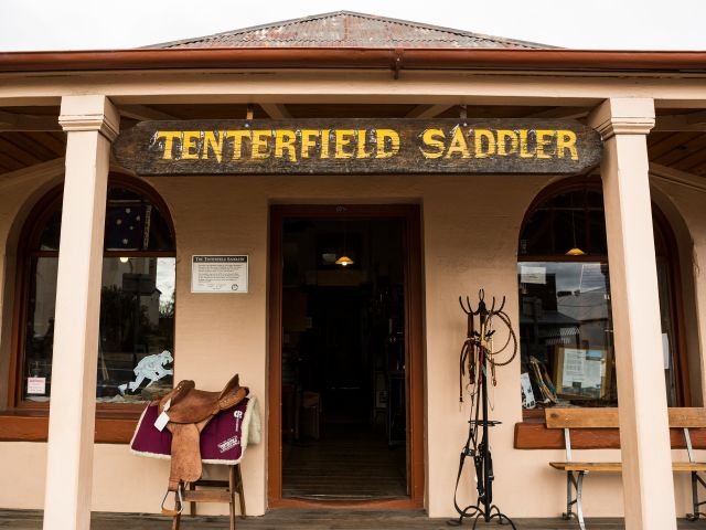 the entrance of Tenterfield Saddler
