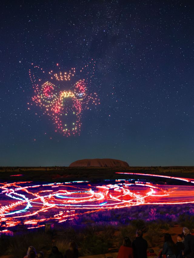 Wintjiri-Wiṟu light show over Uluru