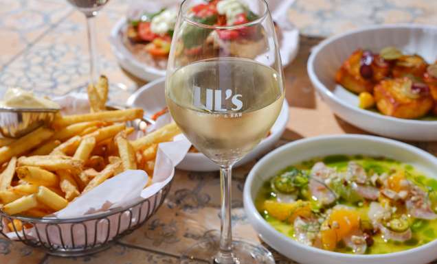 Bottomless brunch at Lil's in Perth