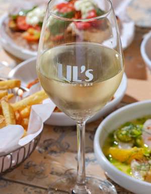 Bottomless brunch at Lil's in Perth