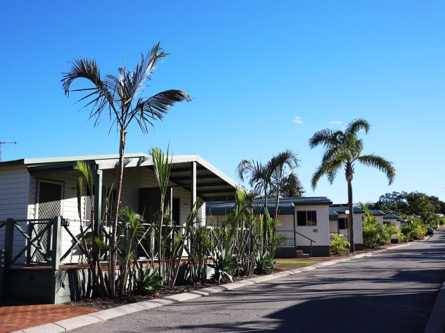 the cabins at Karrinyup Waters Resort, Perth accommodation