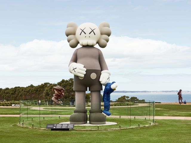 Pt Leo Estate outdoor gallery