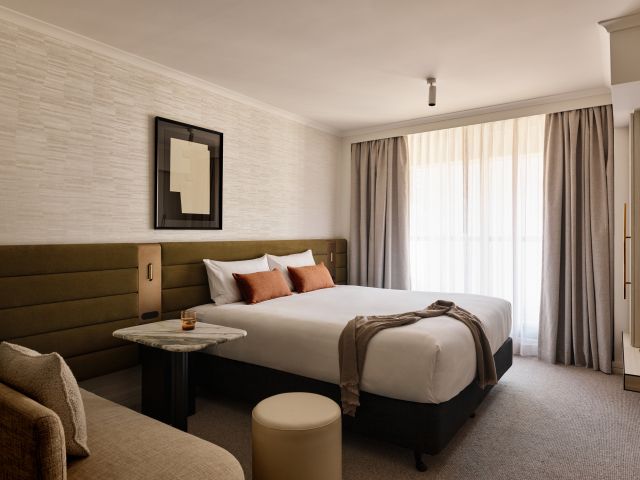 Adina Town Hall studio room bedroom