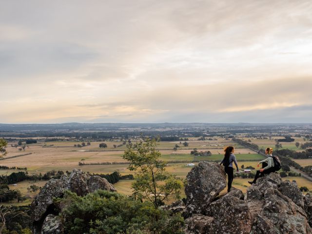 Hanging Rock Summit Walk