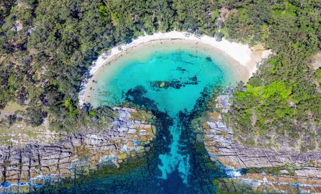 Honeymoon Bay, Jervis Bay from above