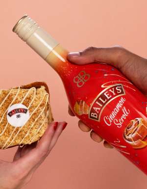 simply mikes baileys cinnamon scroll