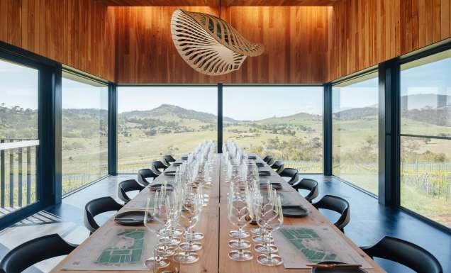 stargazer tasting room