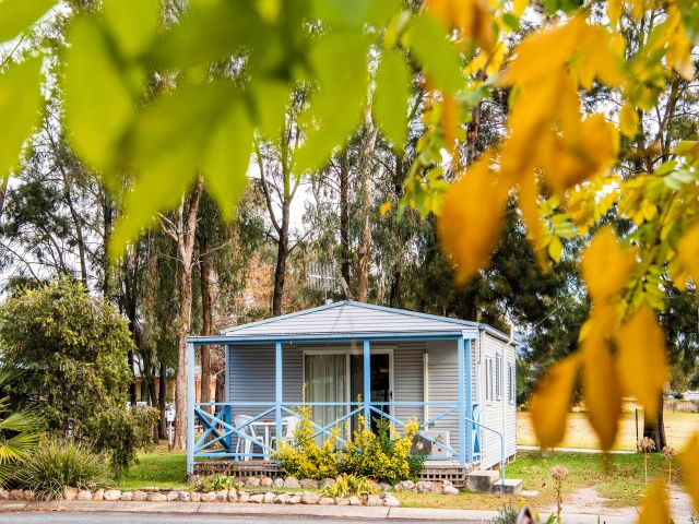 Mudgee Riverside Park cabin