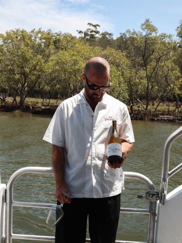 Drinks from Luna Wine Store are served onboard.