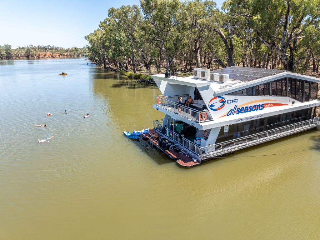 the "Iconic" luxury houseboat operated by All Seasons Houseboats on the Murray River
