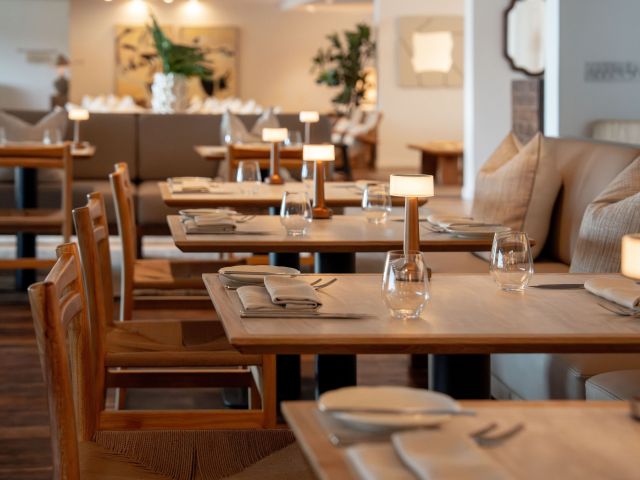 beach club restaurant hamilton island