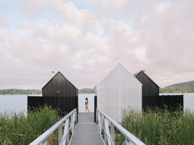 Floating Sauna Lake Burley Griffin in Caberra, ACT