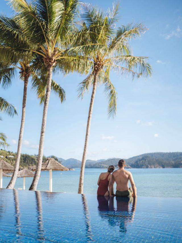 beach club hamilton island pool
