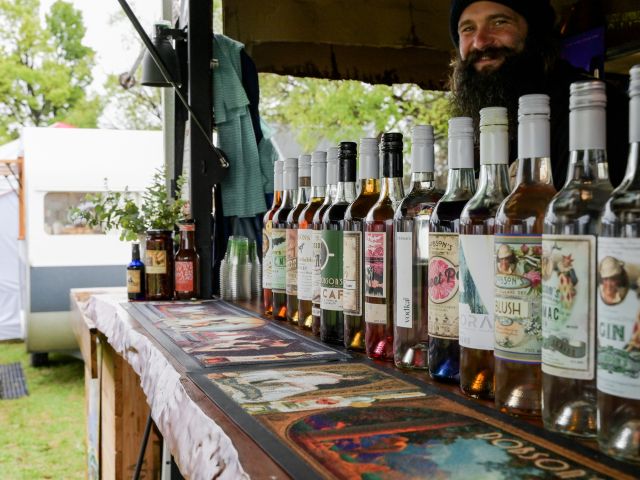 Seasons of New England – Eat Drink Shop Relax in Uralla, NSW