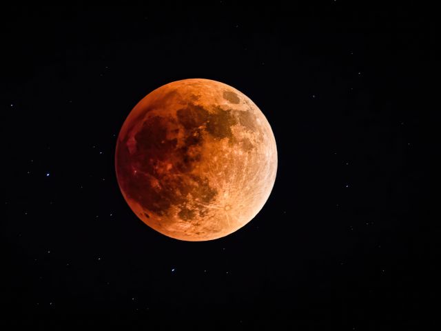 Total lunar eclipse