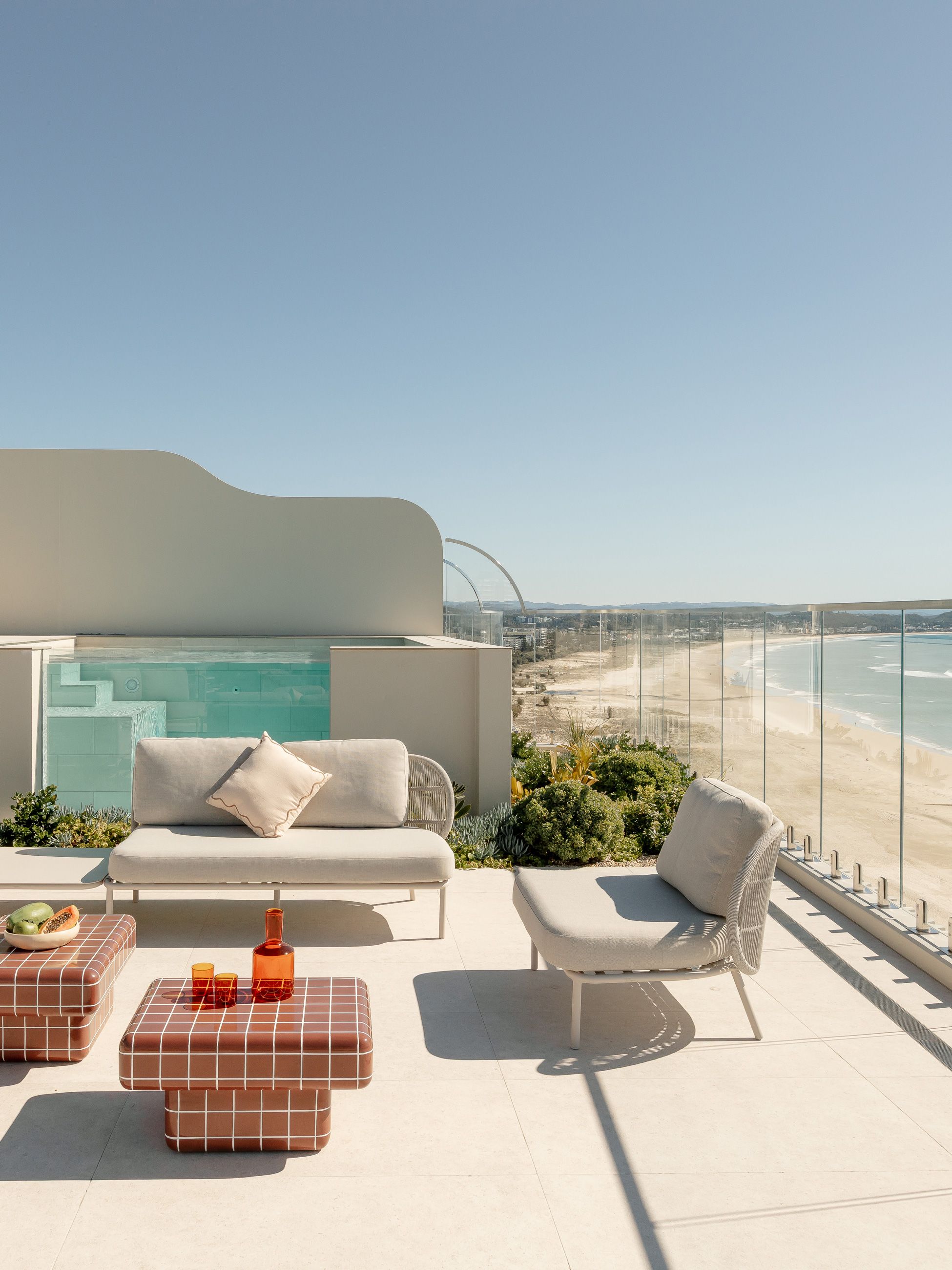 RISE Kirra Point penthouse pool