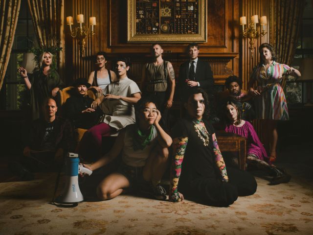 Award-winning vocal group, Roomful of Teeth