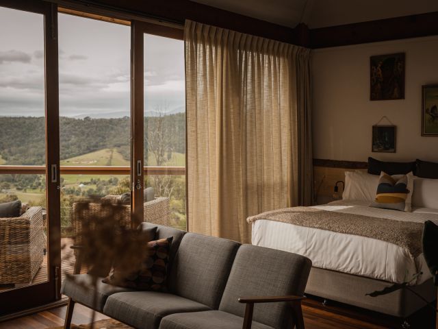 Kangaroo Ridge Retreat interior