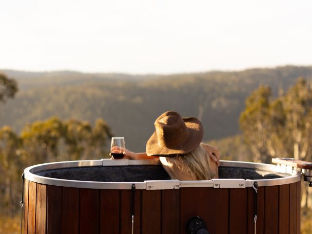 Tiny Billy outdoor tub