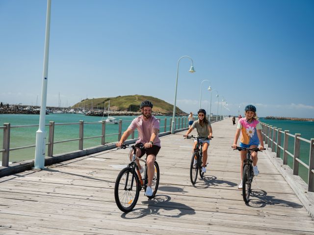 biking coffs harbour jetty