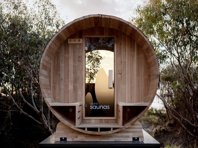 Dunalley Bay Sauna exterior view