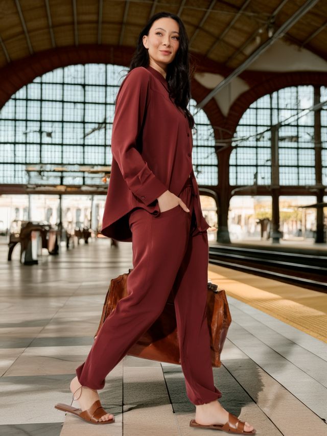 Motto BRICK SEAM FRONT SHIRT and BRICK TOGGLE PANT