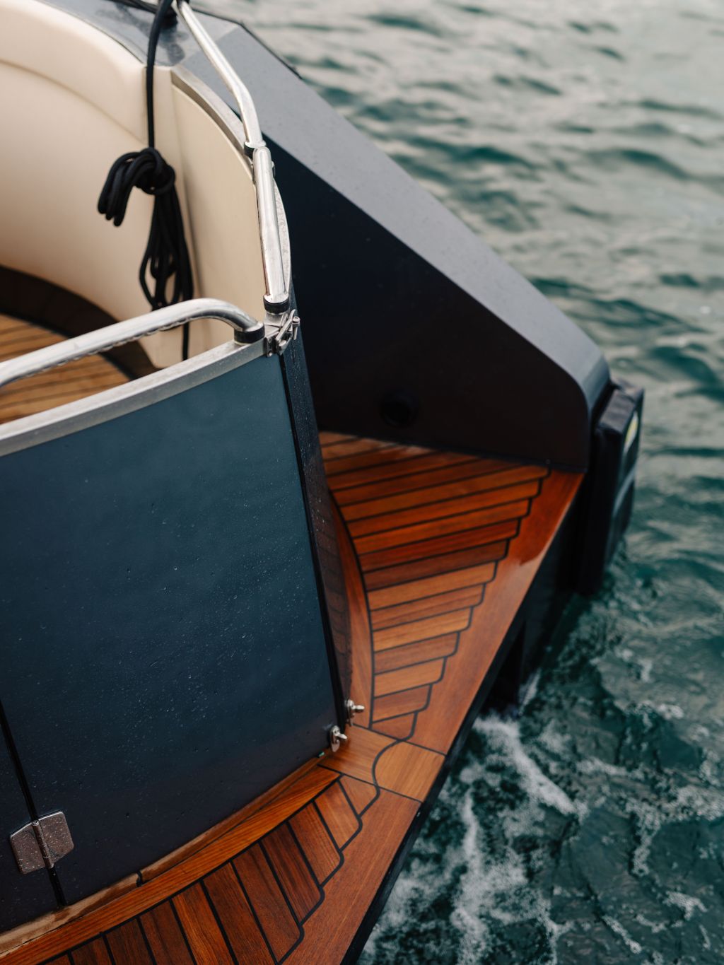 Picnic Island boat in Tasmania