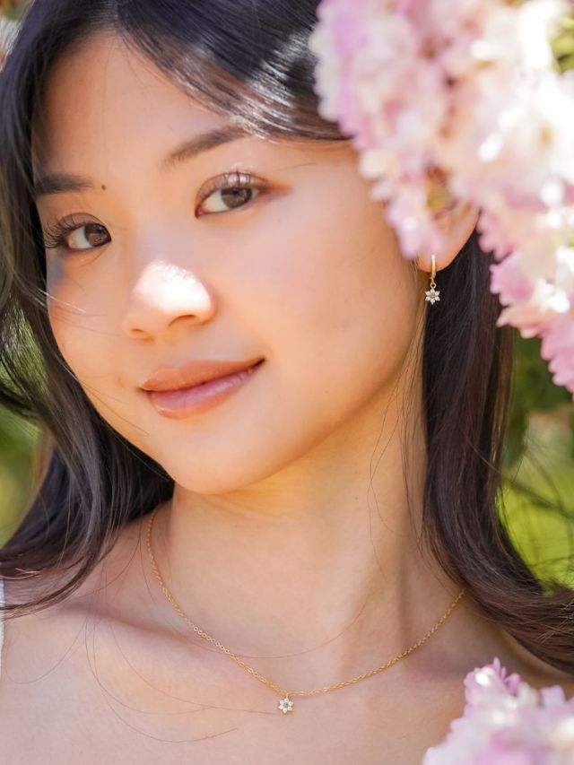 Model wearing LYANG&CO . set