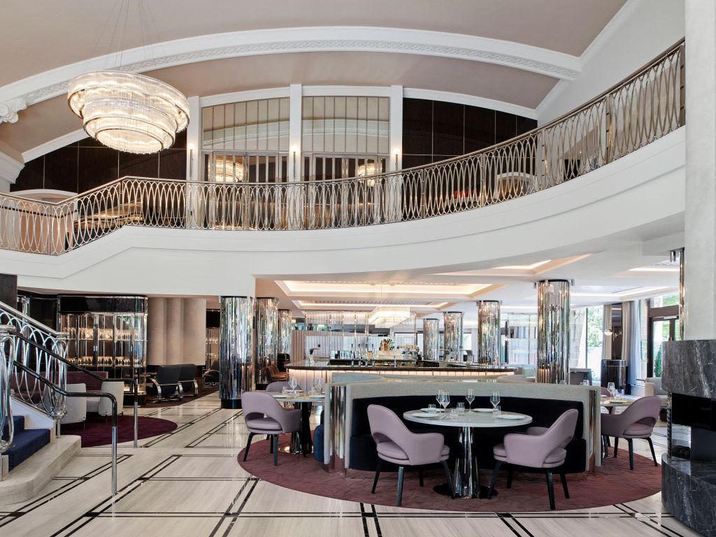 The Showroom Bar at The Royce hotel