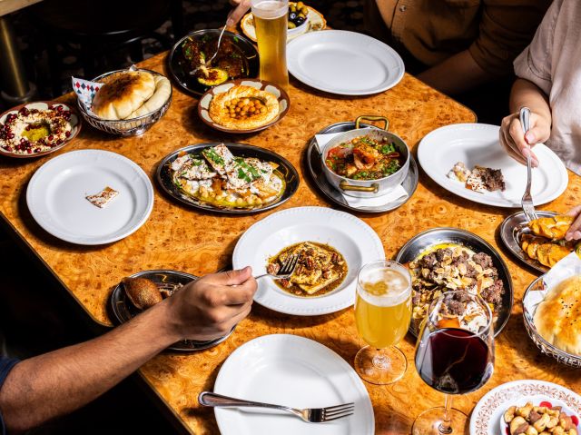 Mezza Eatery in Forster