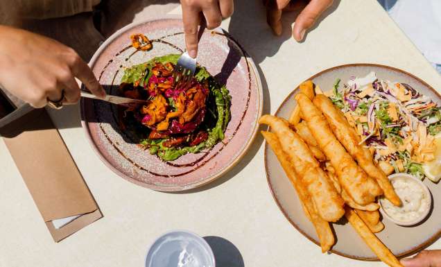 brunch at Beach Bums Cafe, Forster