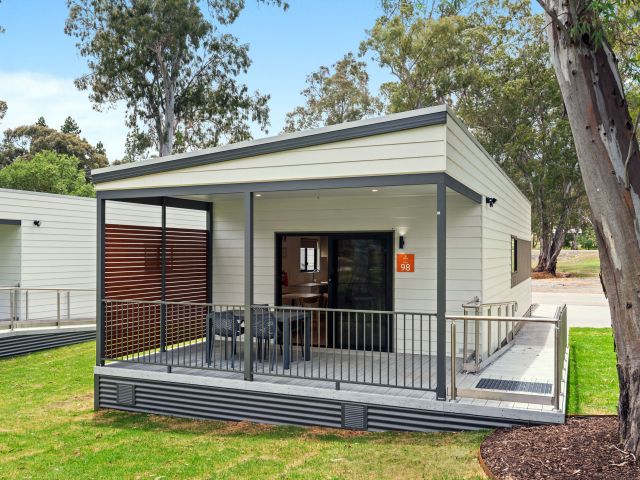 Discovery Parks cabin in Clare Valley