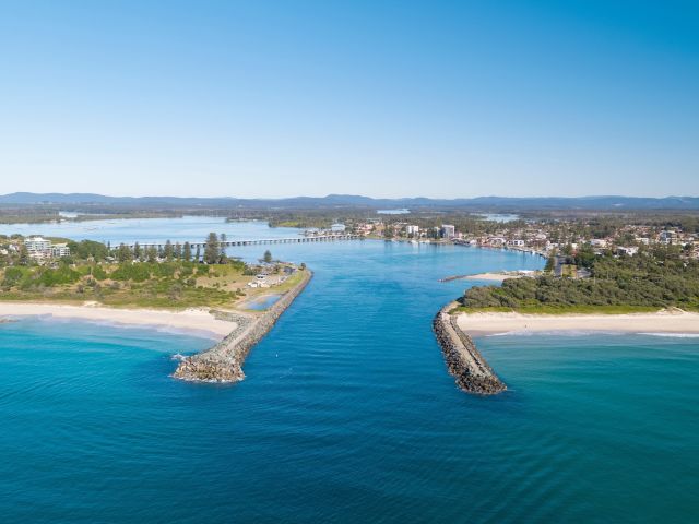 Wallis Lake, Tuncurry-Forster
