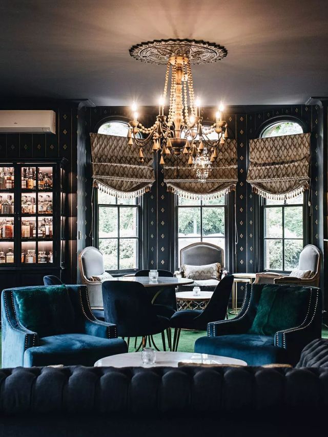 Aspinalls Whisky Bar & Lounge at the Berida Hotel