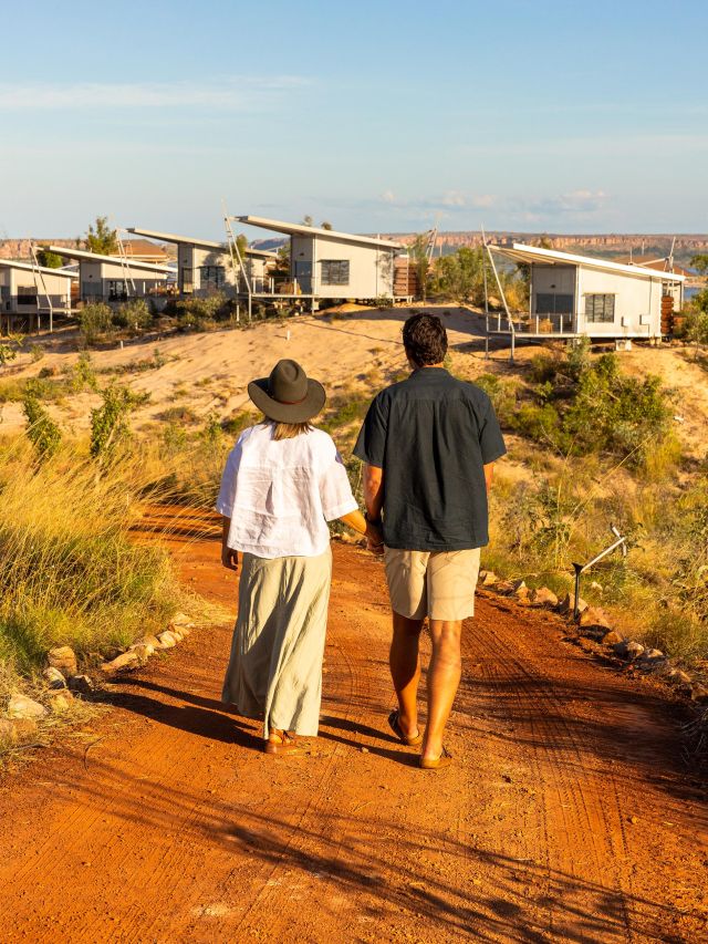 couple walking in Berkeley River Lodge reopens