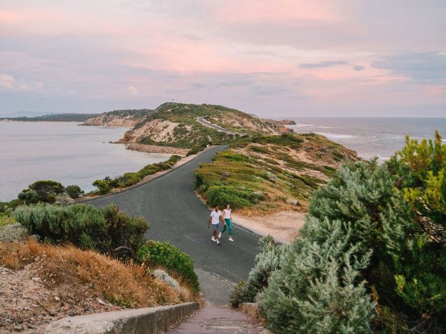 hikers walking to Fort Nepean tunnels mornington peninsula