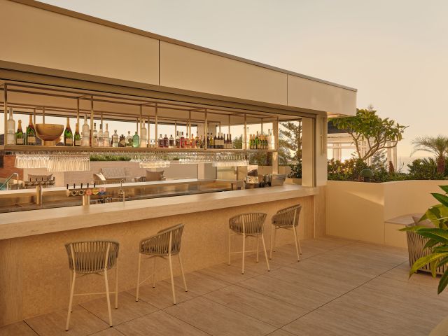 InterContinental Sydney Coogee Beach Pool Bar