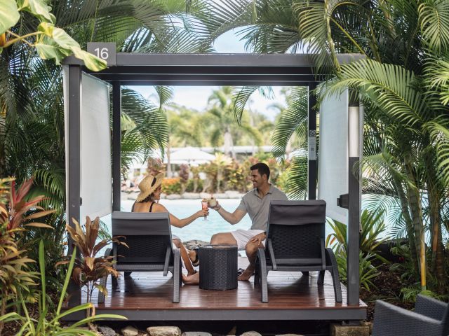 Harrisons Restaurant at the Sheraton Grand Mirage Resort.