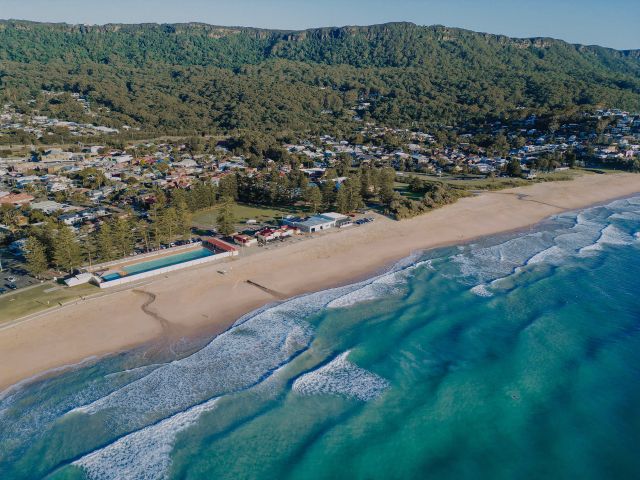 Thirroul Beach